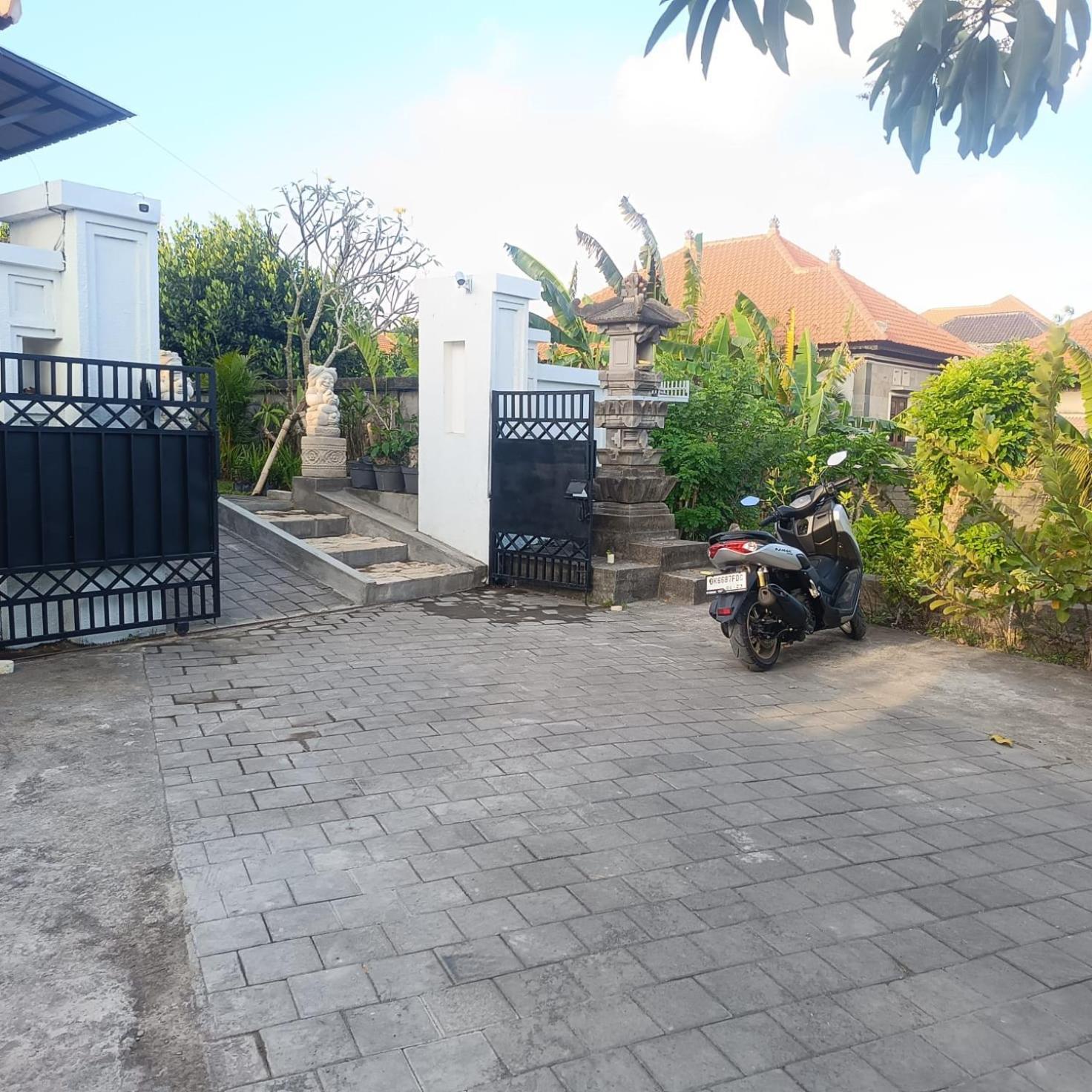 Prayoga Homestay Ungasan Exteriör bild